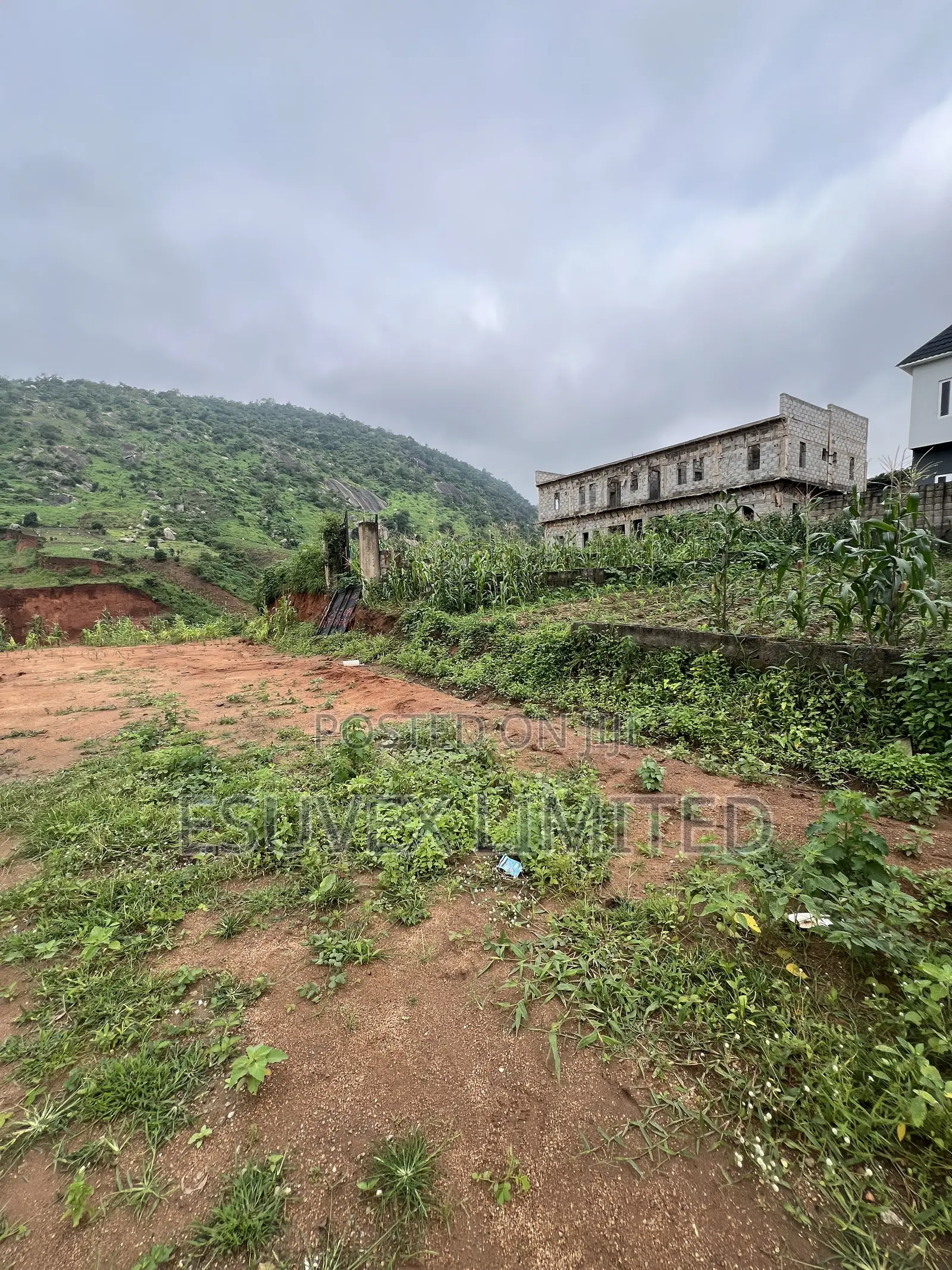 330sqm Plot of Land for Sale in Dawaki