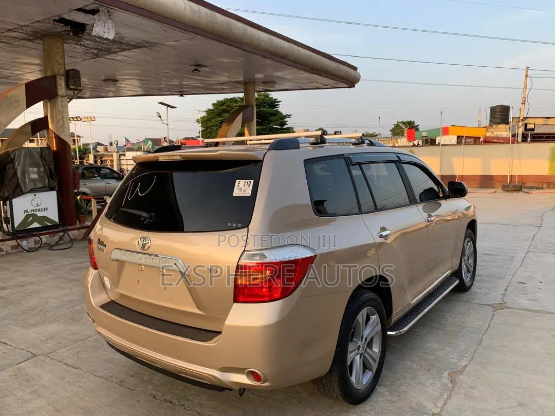 Toyota Highlander 2009 Gold