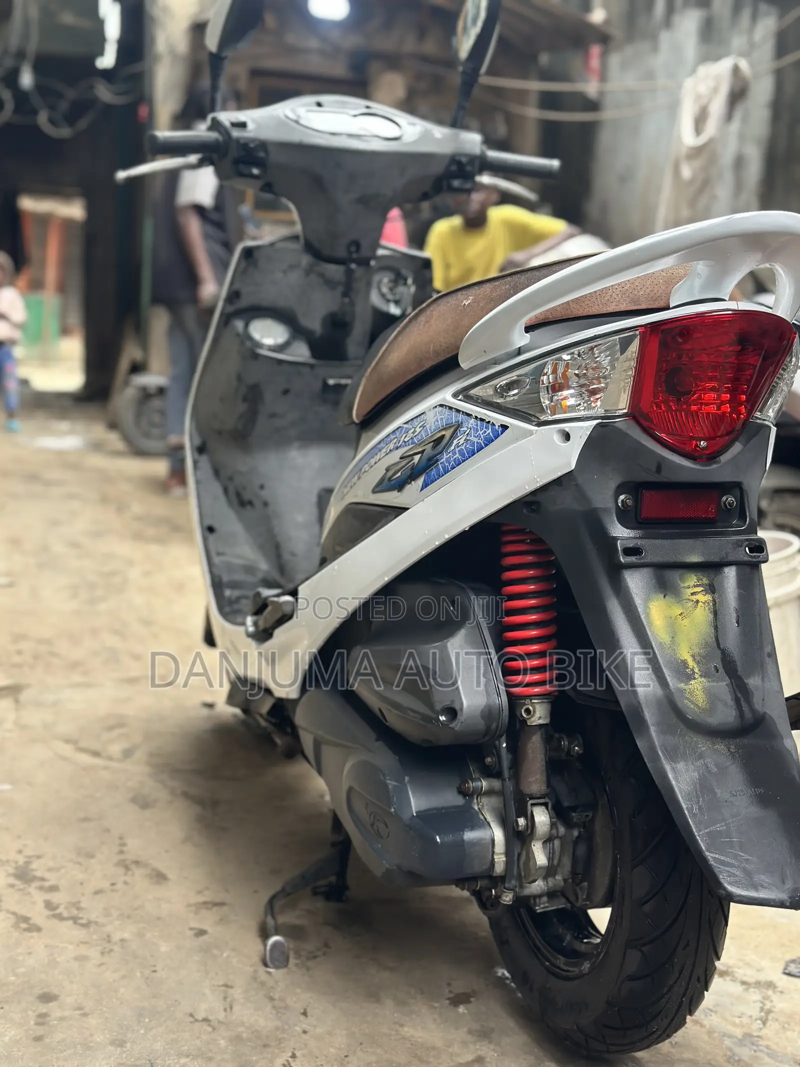 Kymco Agility 2012 White
