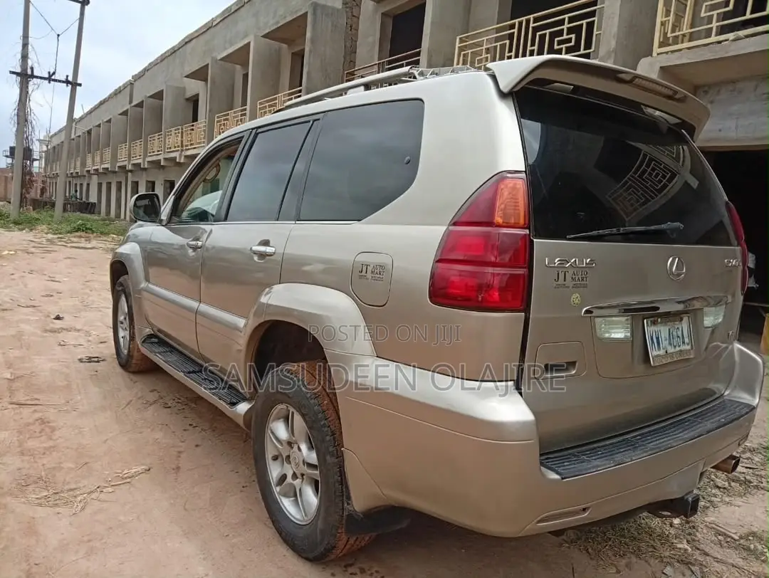 Lexus GX 470 Sport Utility 2008 Gold