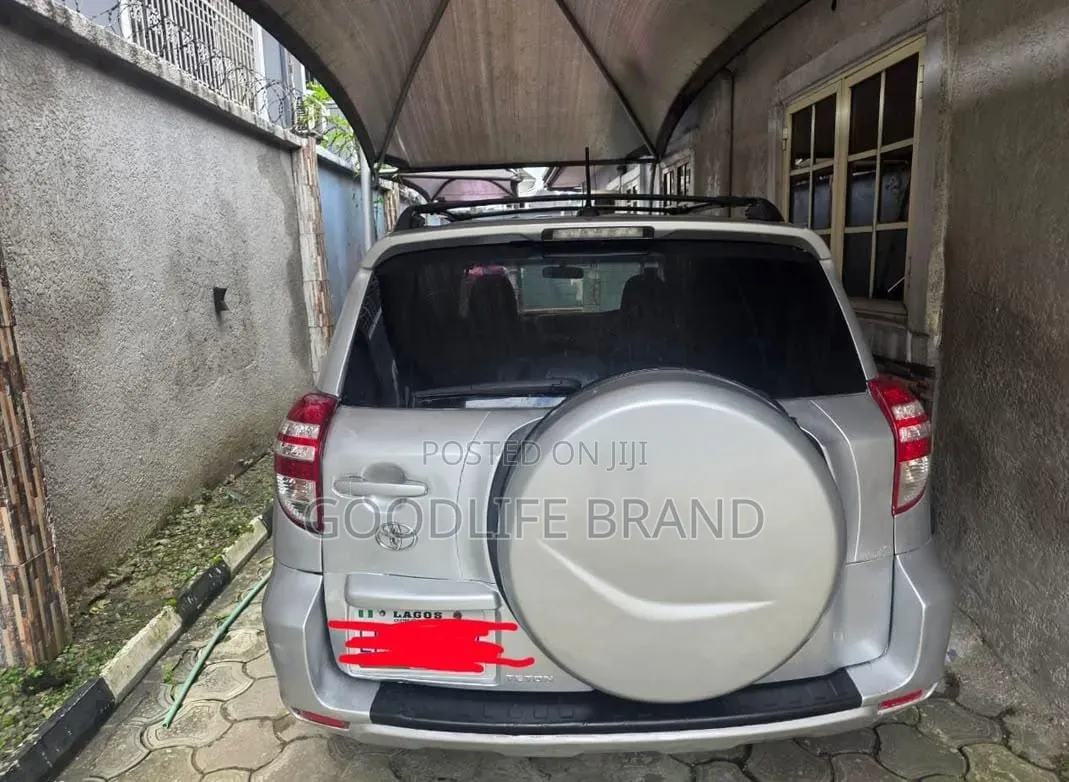 Toyota RAV4 3.5 4x4 2010 Silver