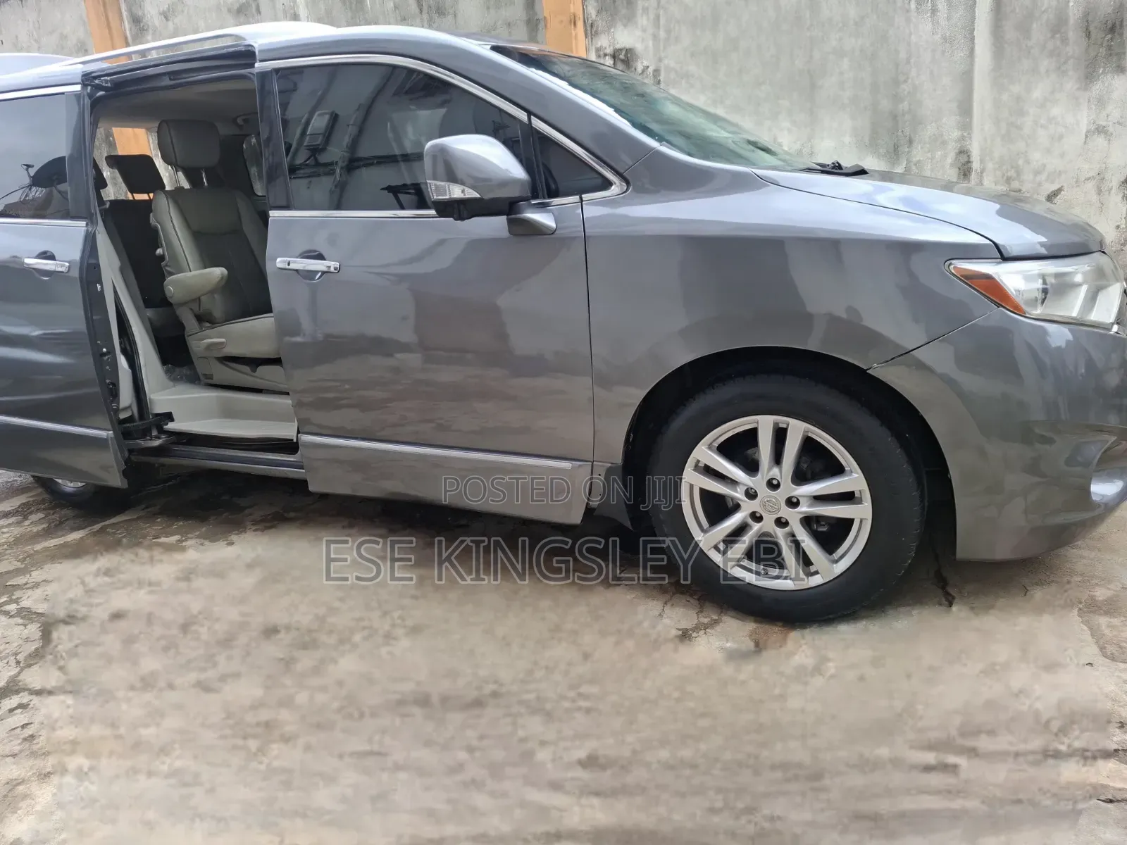 Nissan Quest 2013 Gray