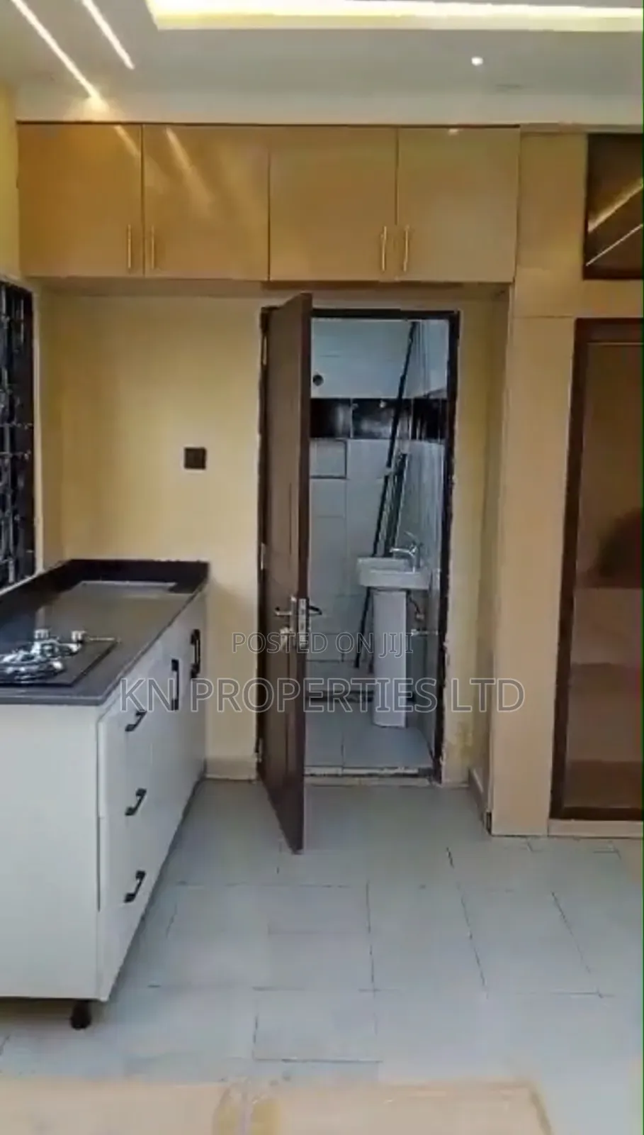 1bdrm Bedsitter in Area 1 for rent