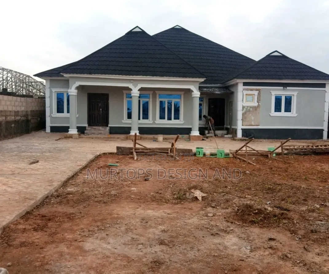 5bdrm Bungalow in Ijede / Ikorodu for sale