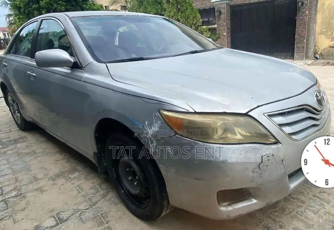 Toyota Camry LE 4dr Sedan (2.4L 4cyl 5A) 2008 Silver