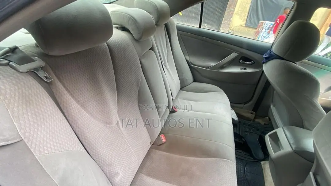 Toyota Camry LE 4dr Sedan (2.4L 4cyl 5A) 2008 Silver