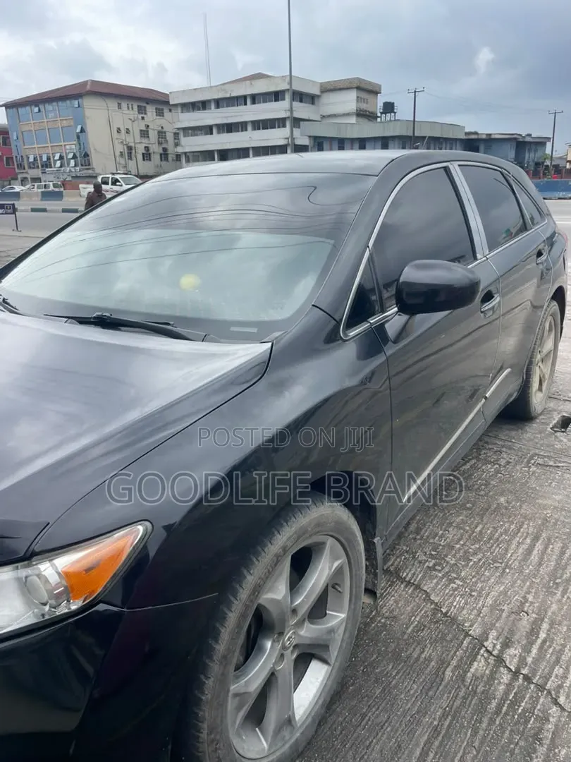 Toyota Venza V6 AWD 2010 Black