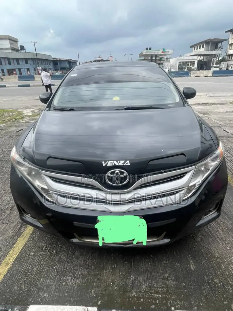 Toyota Venza V6 AWD 2010 Black