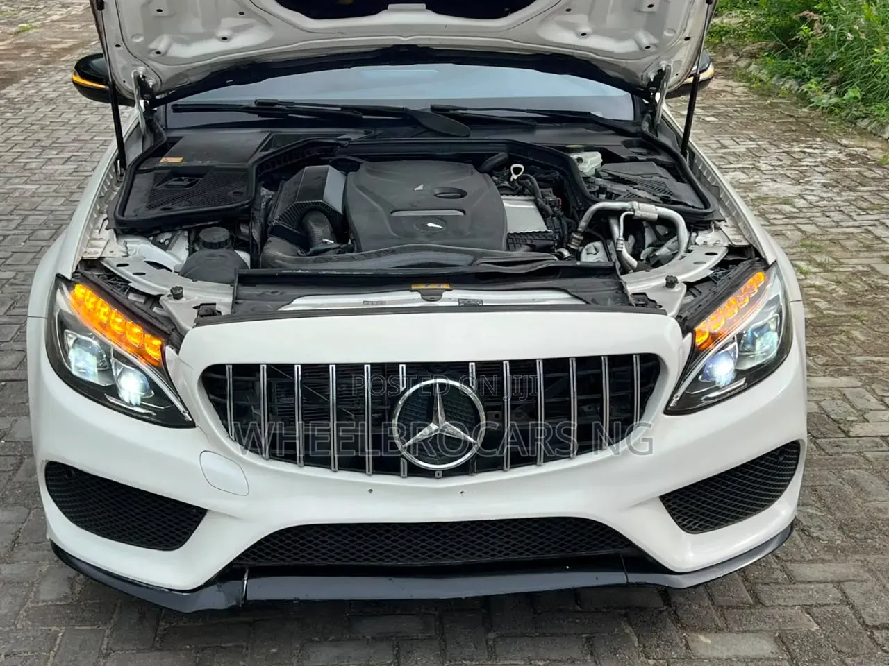 Mercedes-Benz C300 2015 White