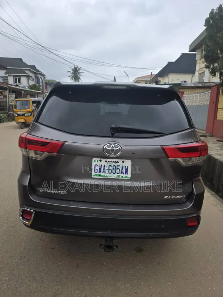 Toyota Highlander 2017 Gray