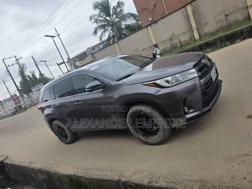 Toyota Highlander 2017 Gray