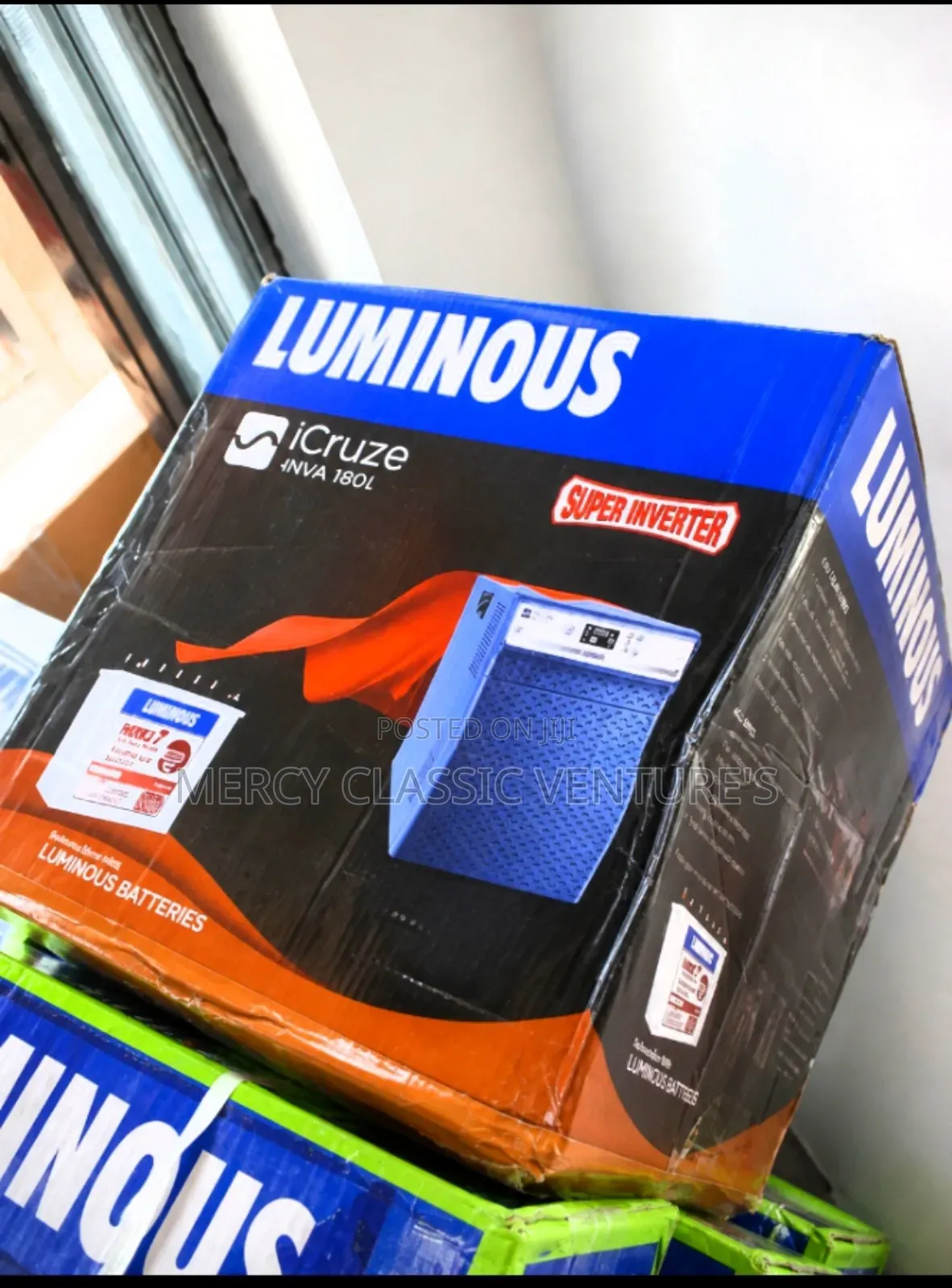 Luminous iCruze 2000va/24v Pure Sine Wave Solar Inverter