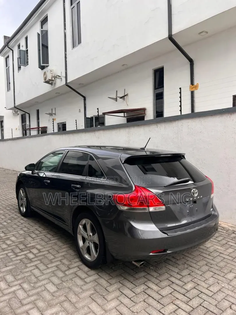 Toyota Venza Limited 2009 Beige