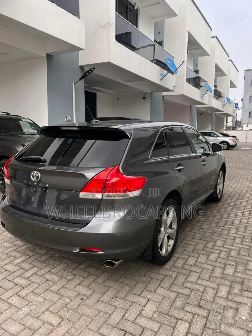 Toyota Venza Limited 2009 Beige