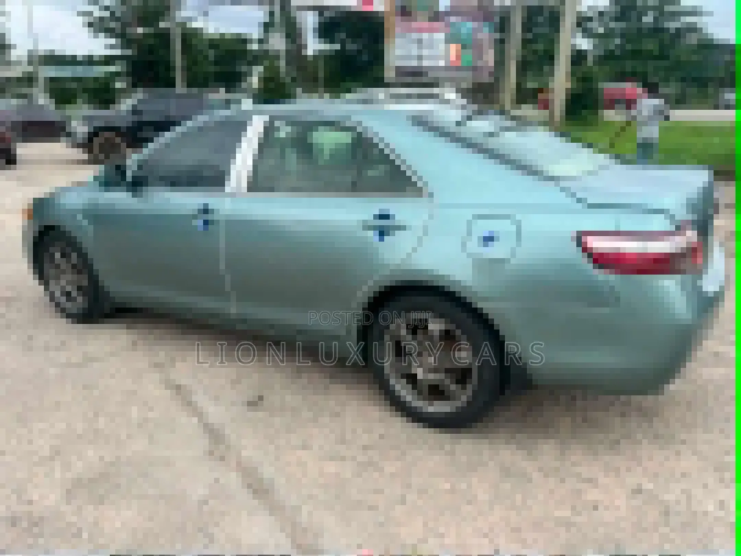 Toyota Camry 2010 Green