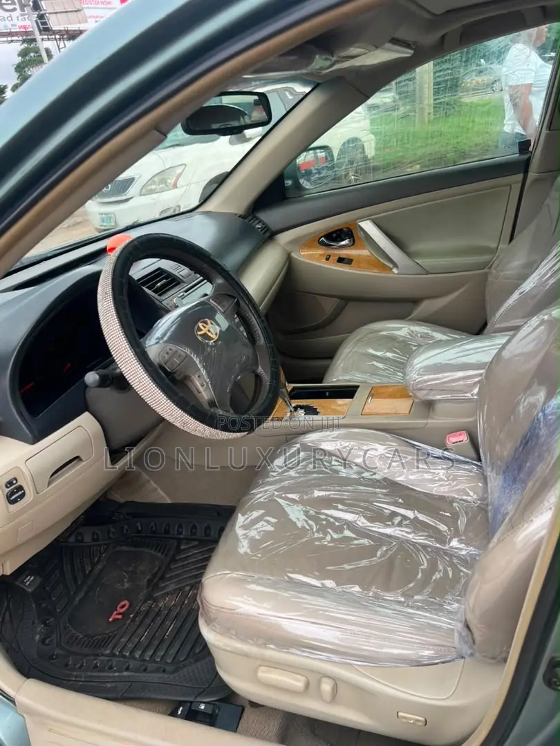 Toyota Camry 2010 Green