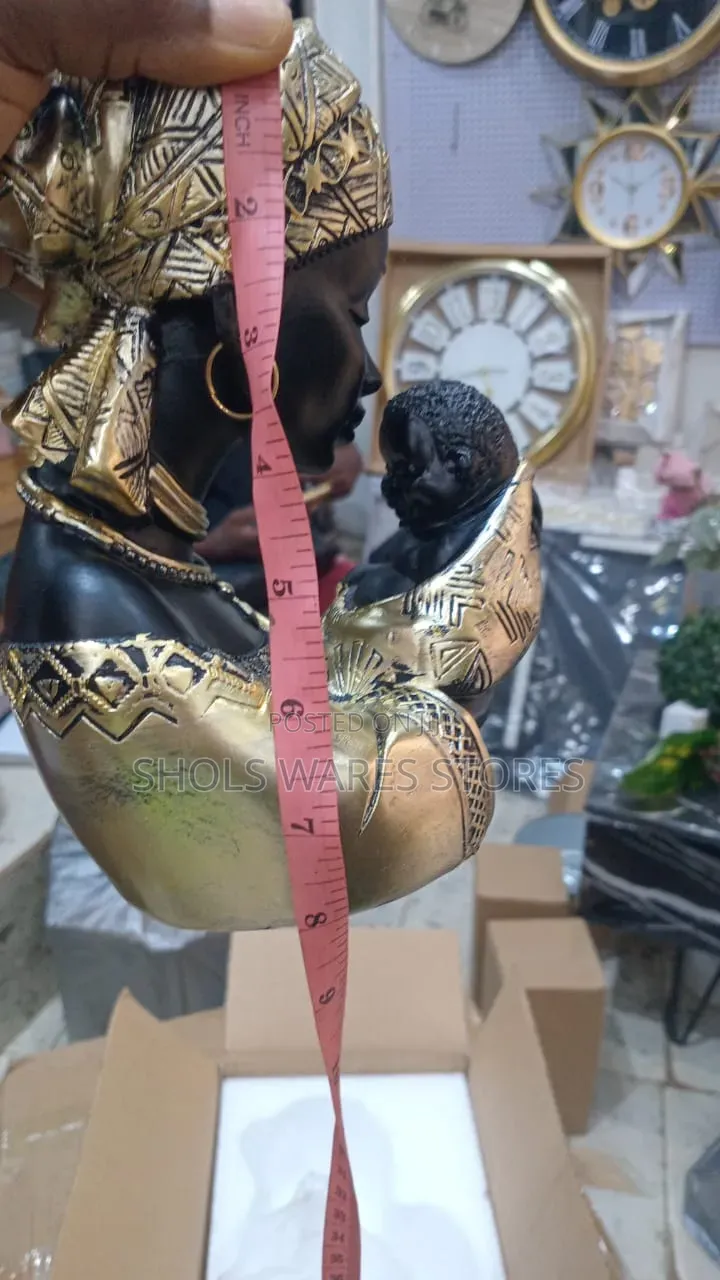 African Mother Child Sculpture – Black Gold Decor