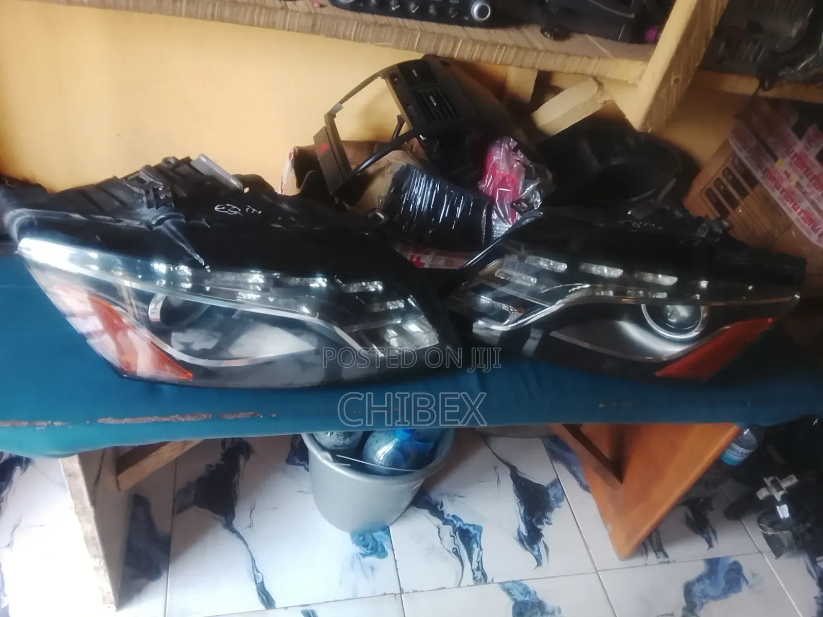 Set of Full Light Audi Q5 2010 American Charger Type