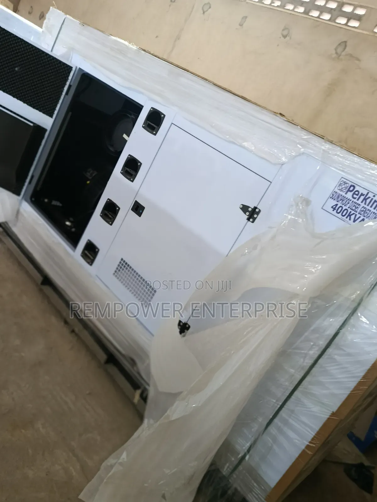 I Have the Best Perkins Soundproof Generator 400kva Big Capacity