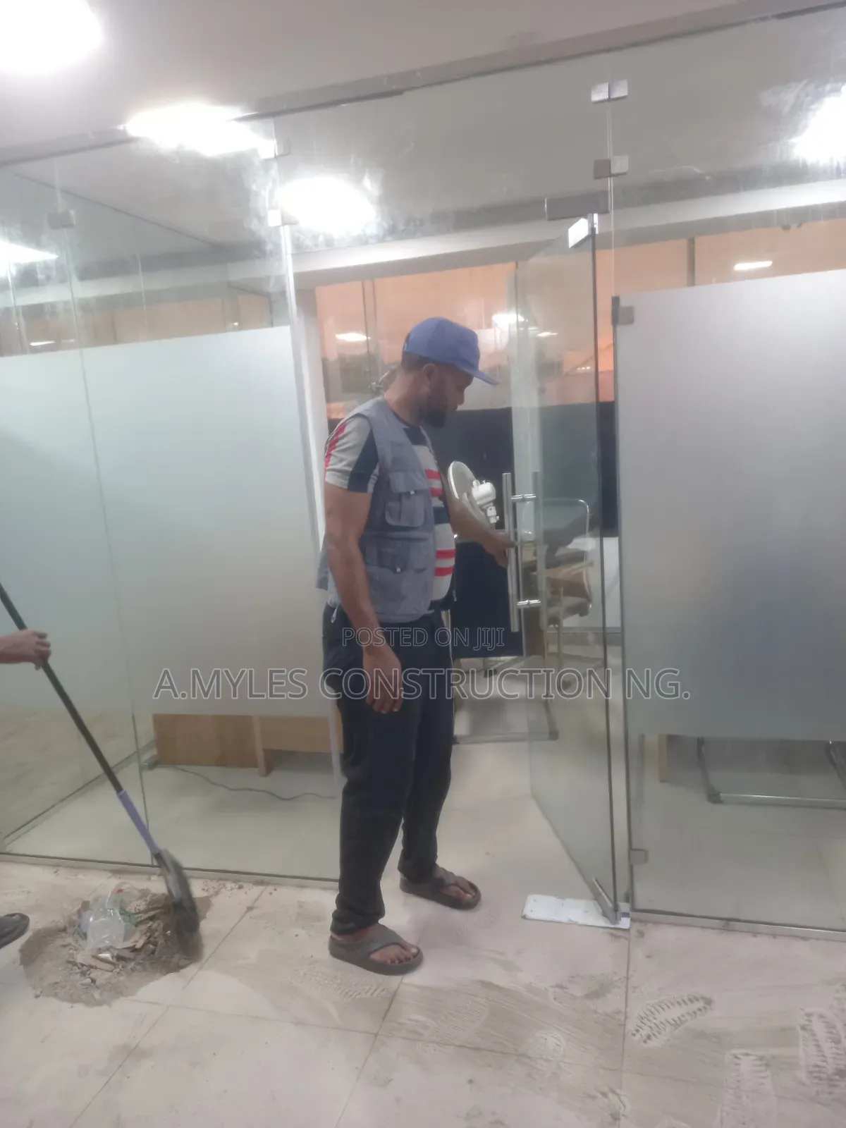 Mata Office Partition