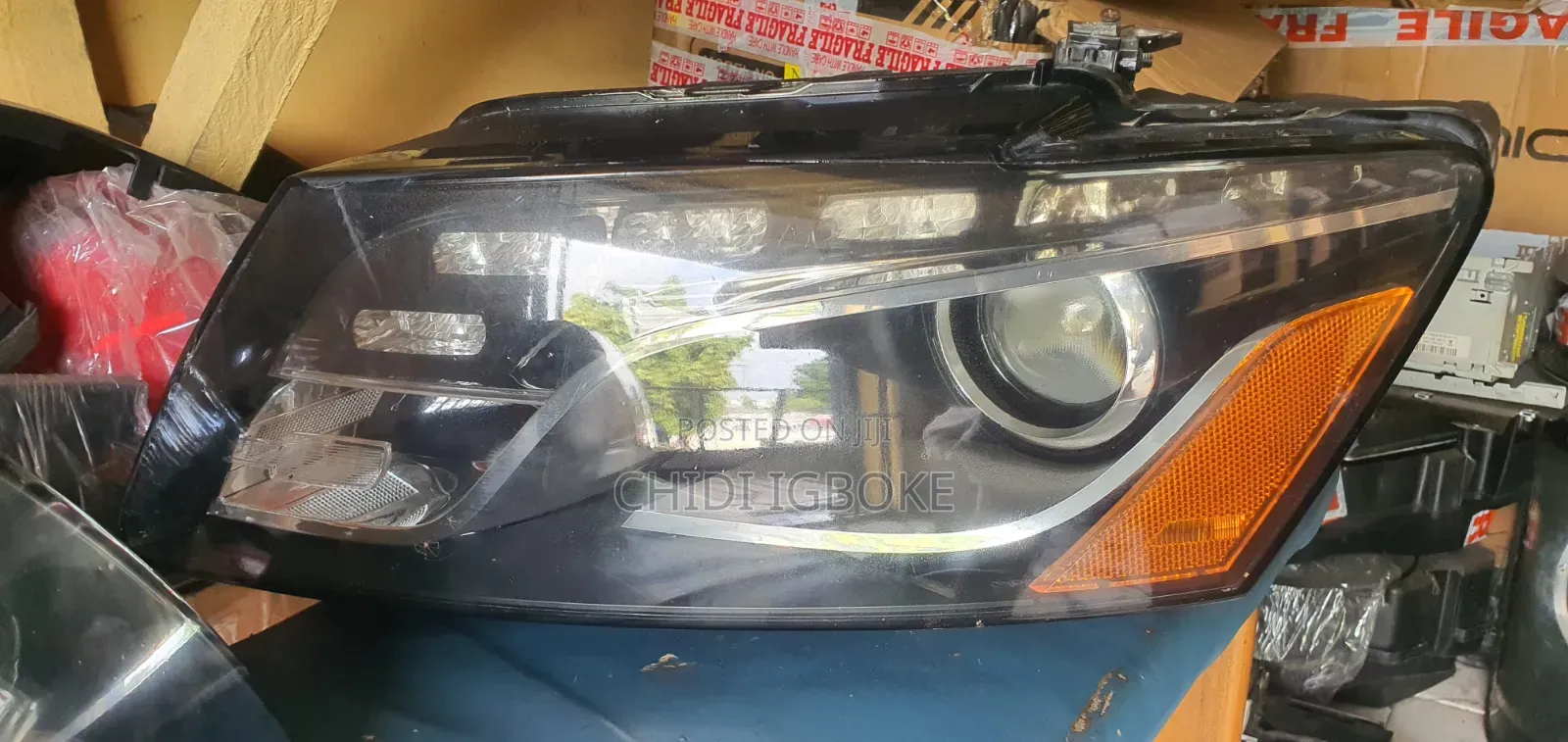 Headlamp Q5 2010