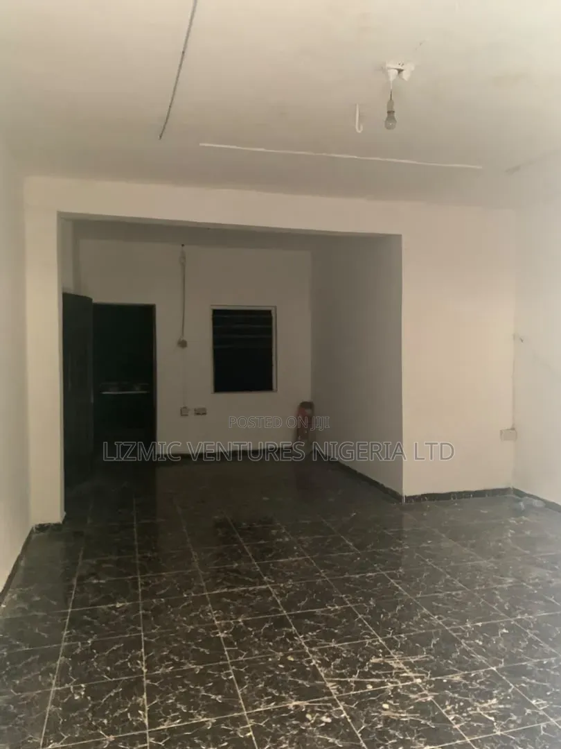 3bdrm Apartment in Agric Estate, Igando / Ikotun/Igando for rent