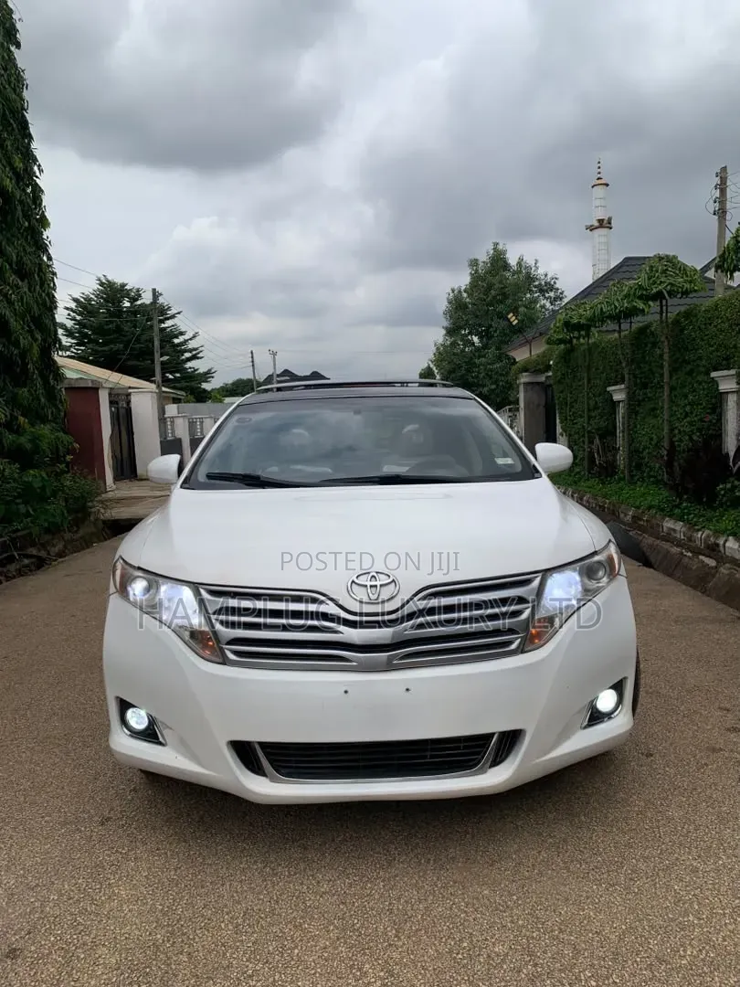 Toyota Venza 2011 White
