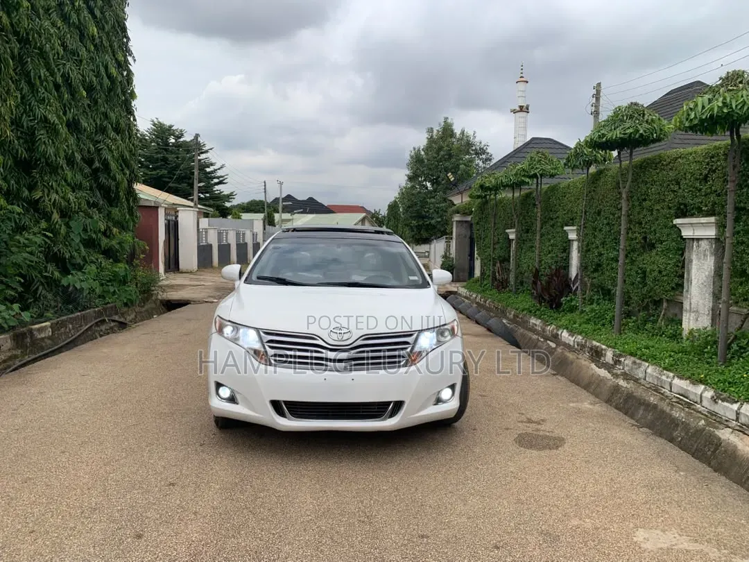 Toyota Venza 2011 White