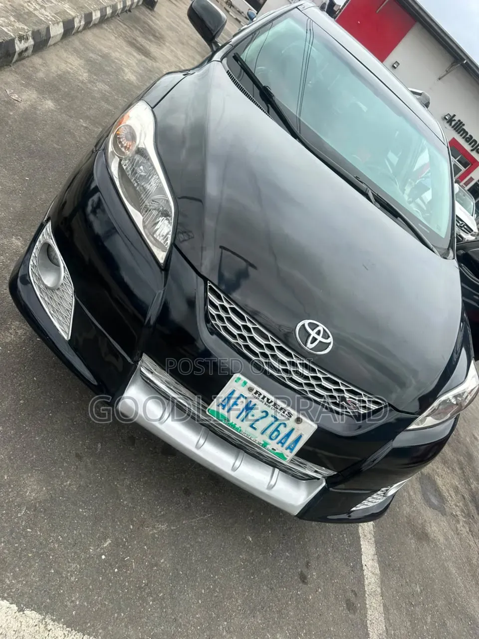 Toyota Matrix Hatchback FWD (1.8L 4cyl 5M) 2009 Black