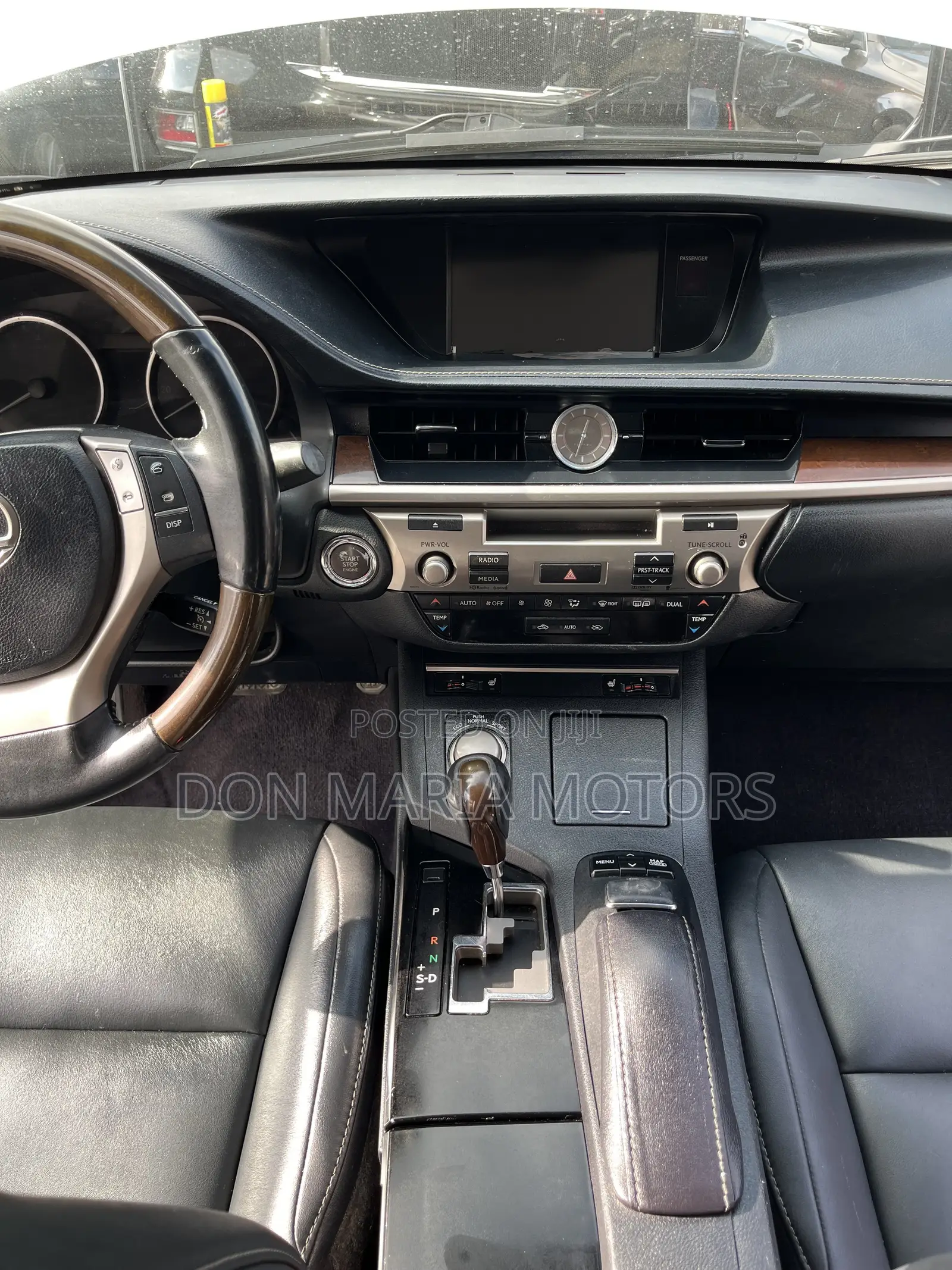 Lexus ES 2013 White