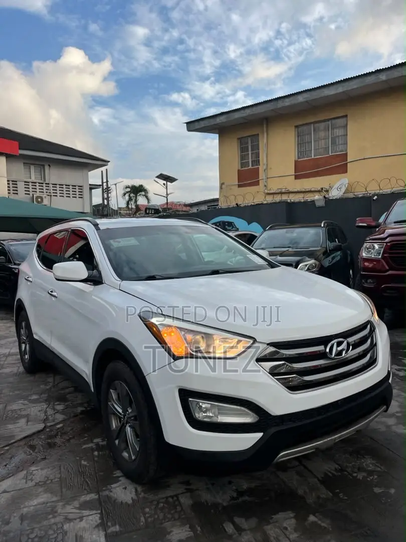 Hyundai Santa Fe GLS 4dr SUV AWD (3.3L 6cyl 6A) 2015 White