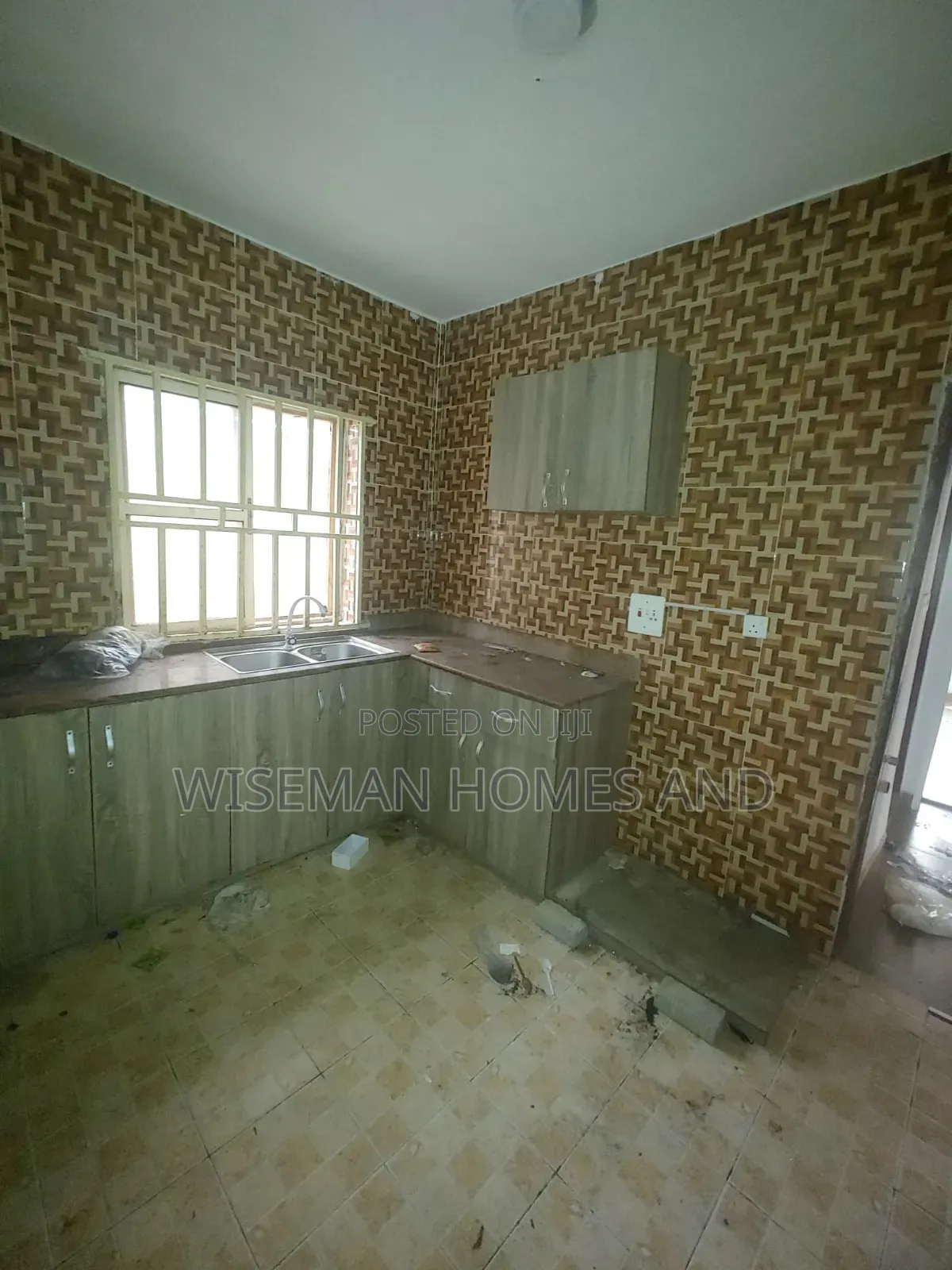 3bdrm Apartment in Blenco Sangotedo for rent