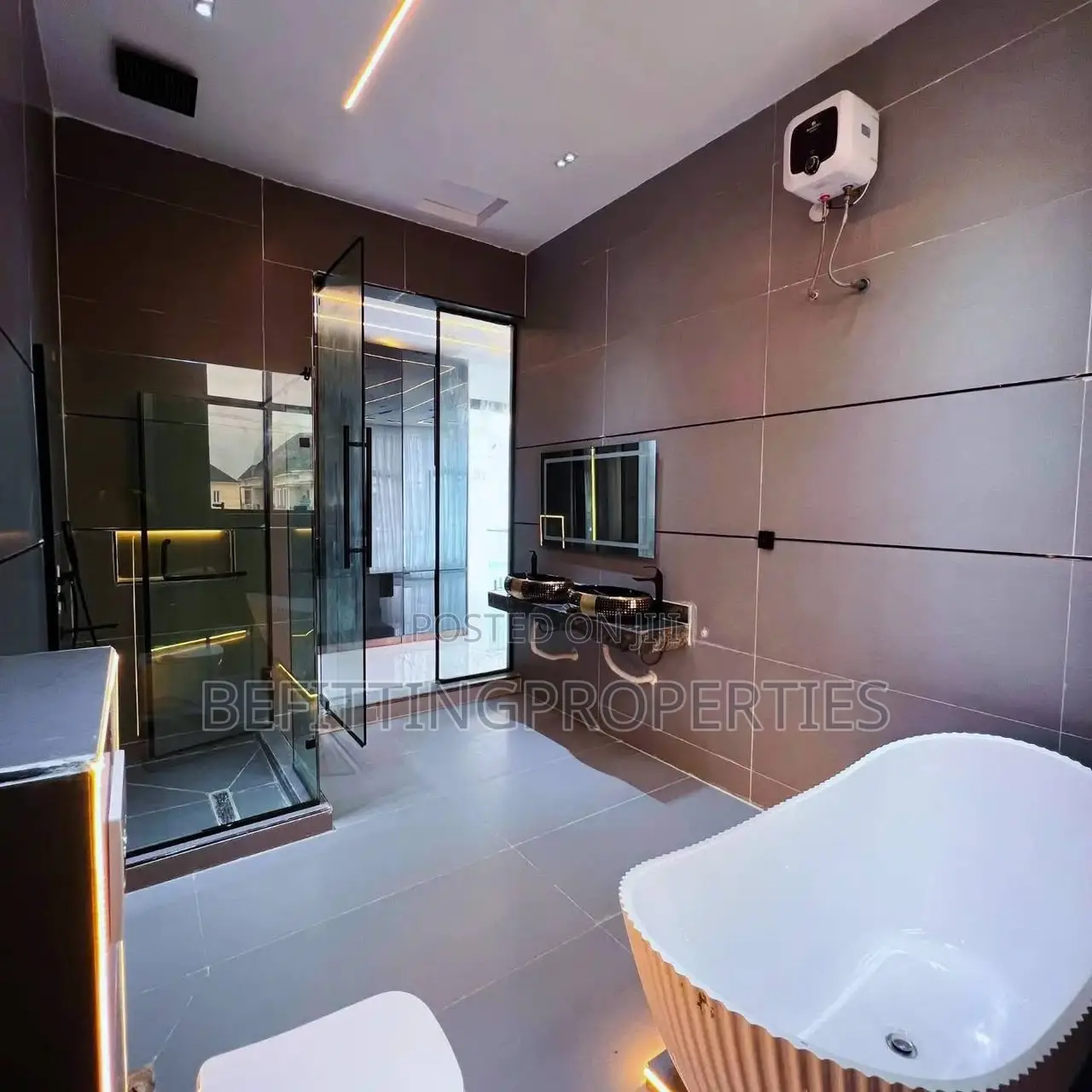 5bdrm Duplex in Lekki for sale