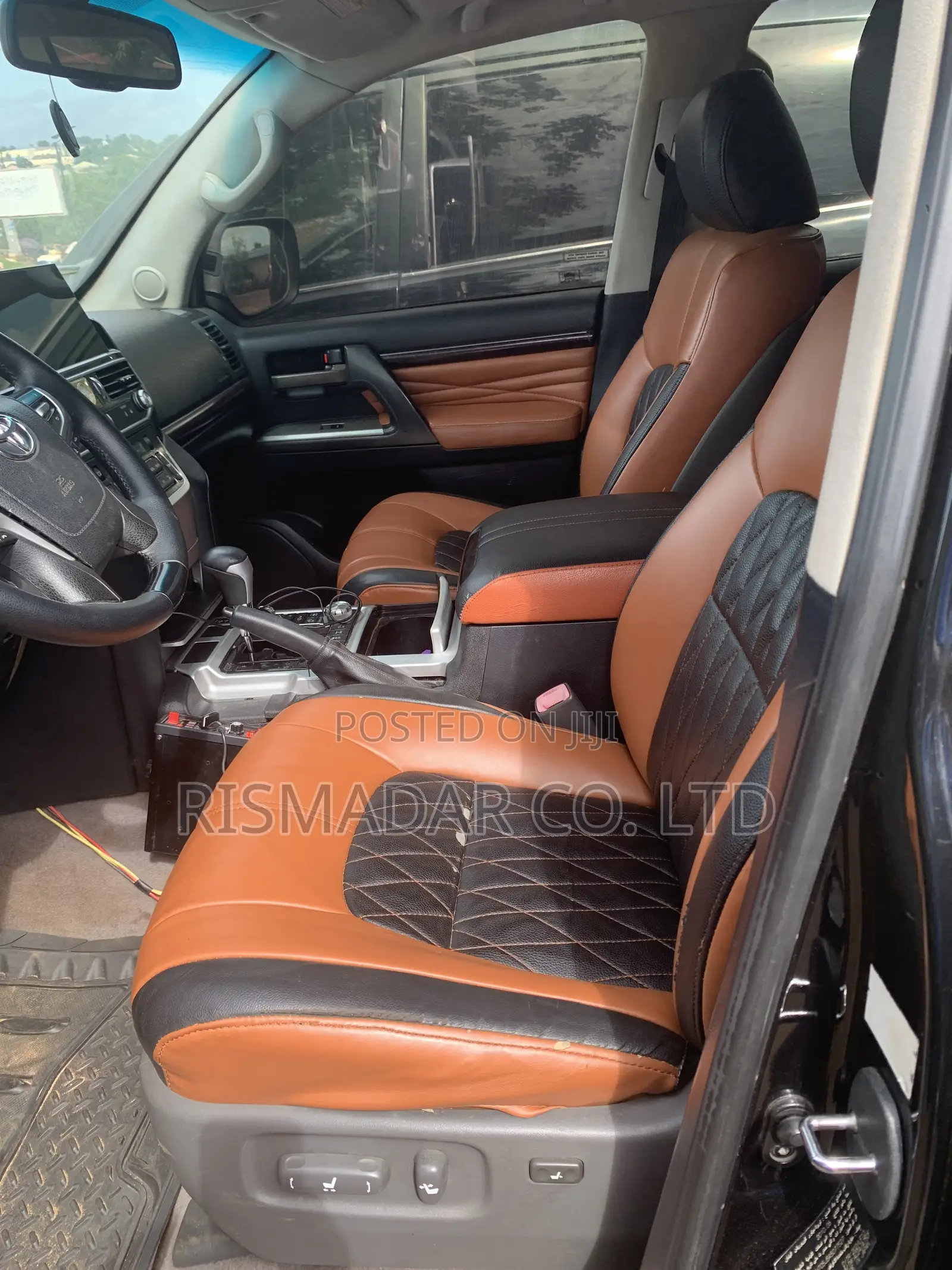 Toyota Land Cruiser 4.5 V8 GXR 2010 Black