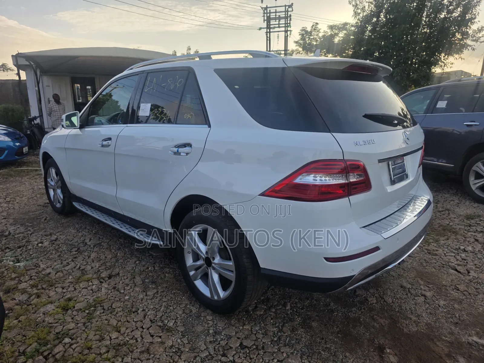 Mercedes-Benz M Class ML350 4MATIC 4dr SUV AWD (3.5L 6cyl 7A) 2014