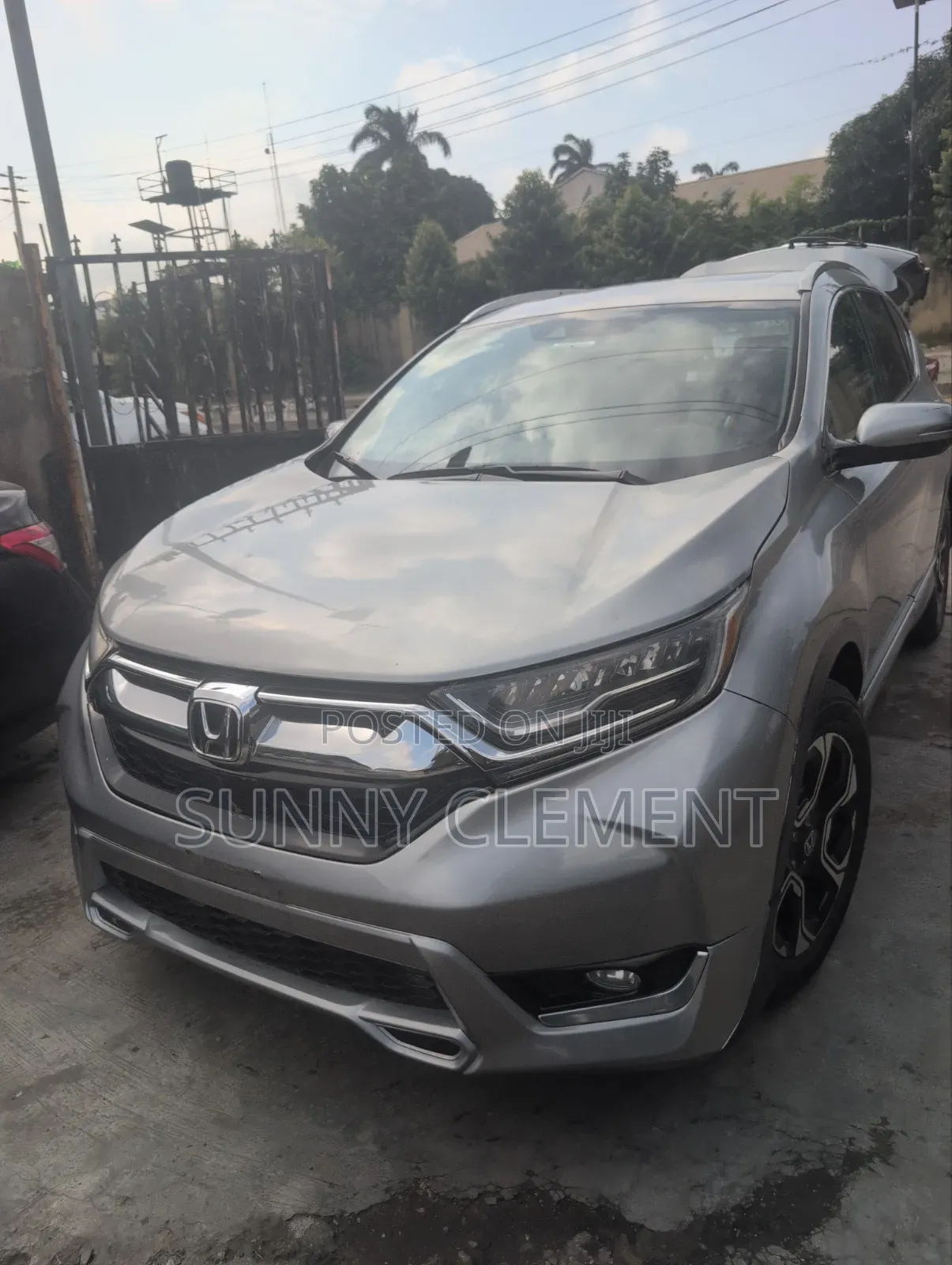 Honda CR-V Touring AWD 2019 Silver