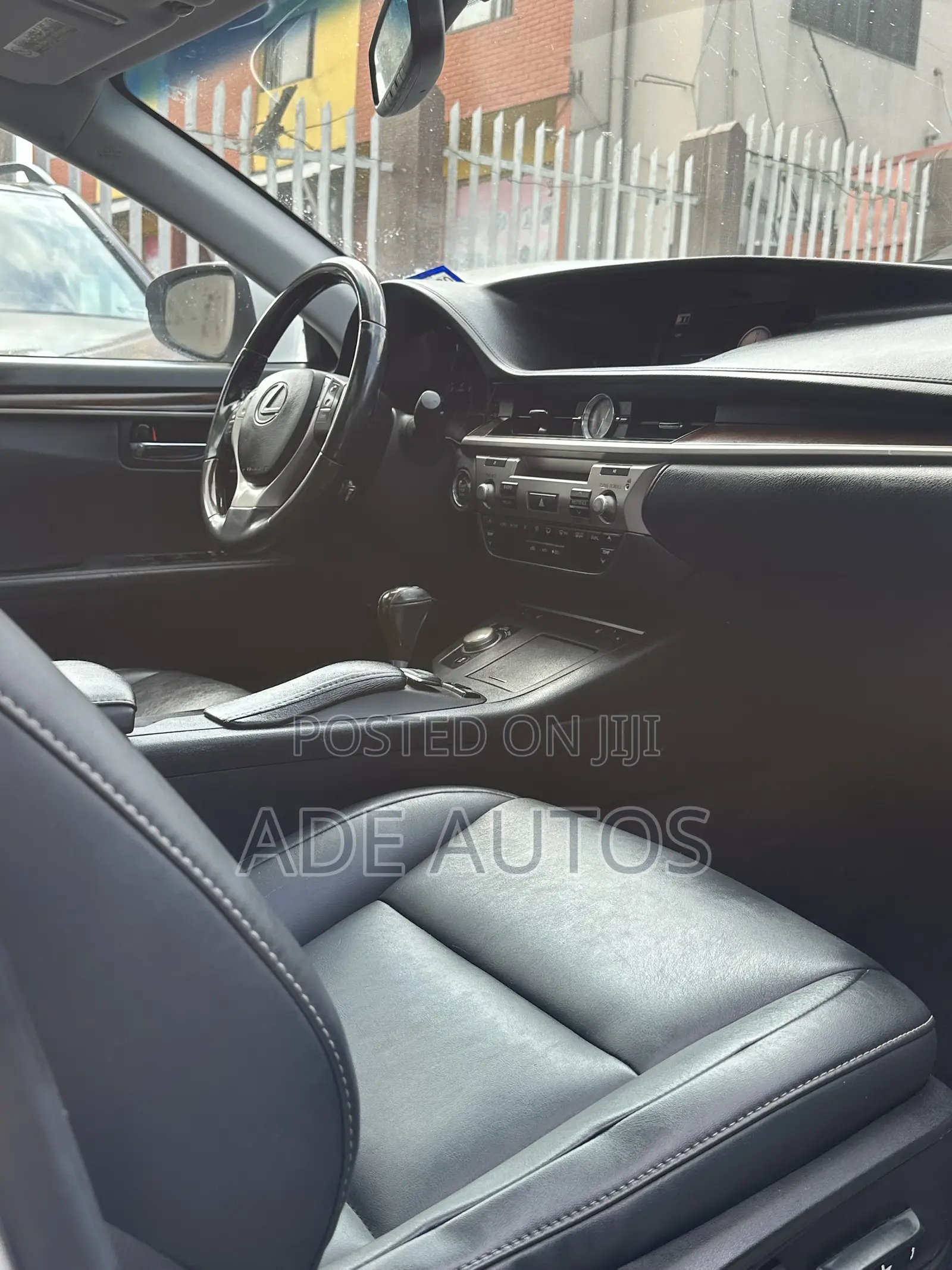Lexus ES 350 FWD 2013 White