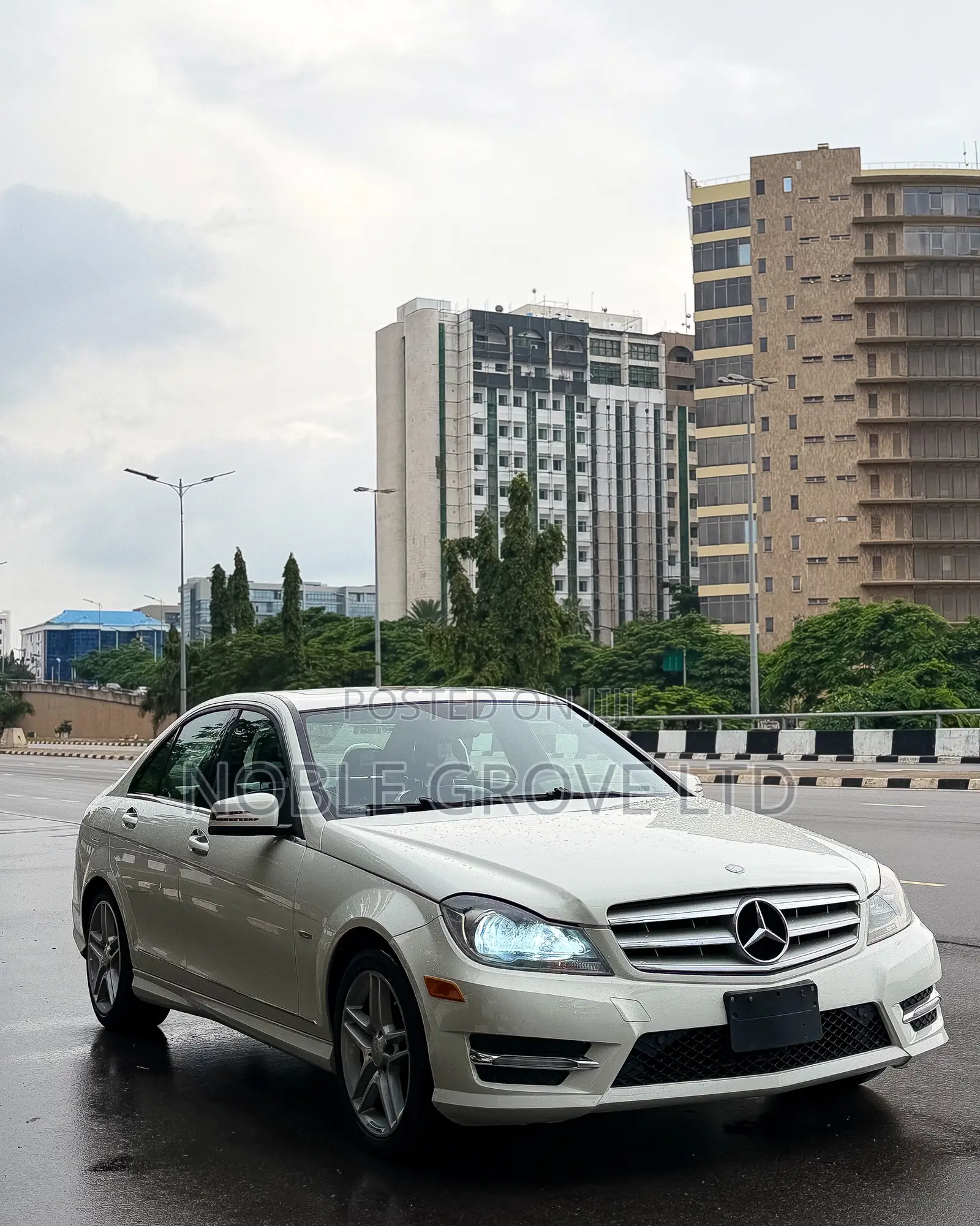 Mercedes-Benz C350 C 350 4MATIC AWD 2012 White