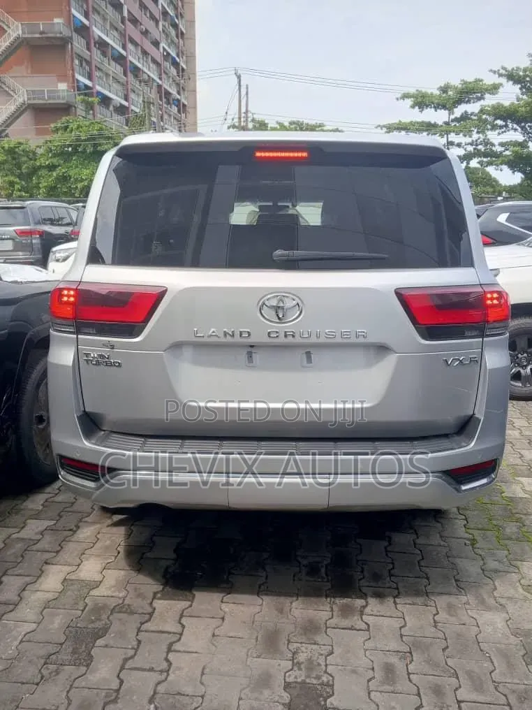 New Toyota Land Cruiser 2025 Silver
