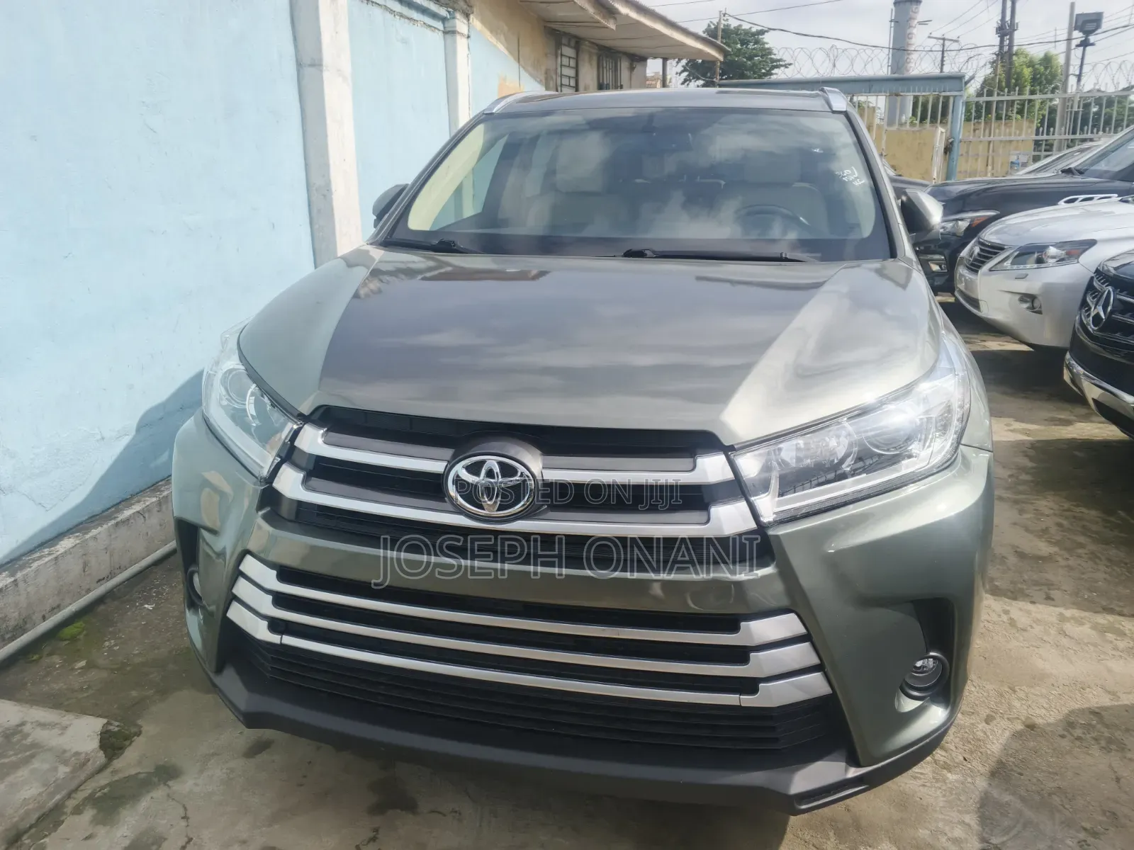 Toyota Highlander XLE V6 4x2 (3.5L 6cyl 6A) 2016