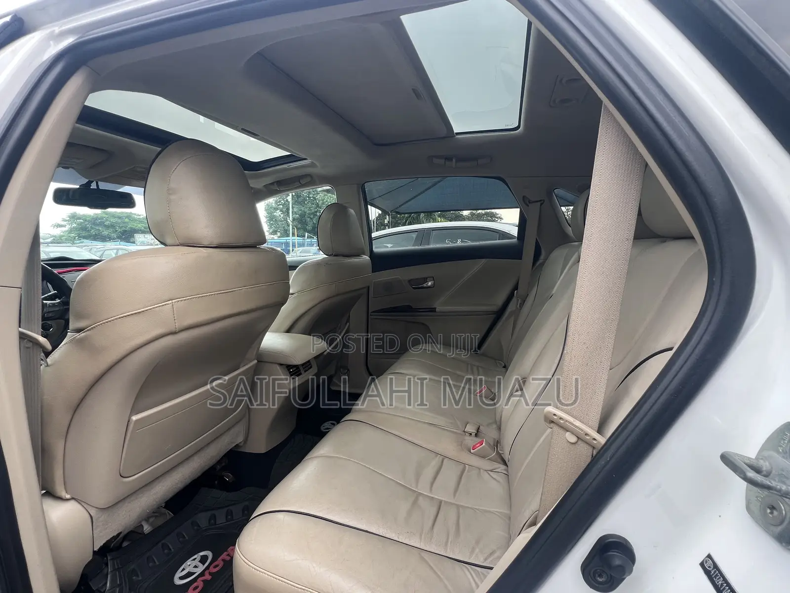 Toyota Venza 2010 White