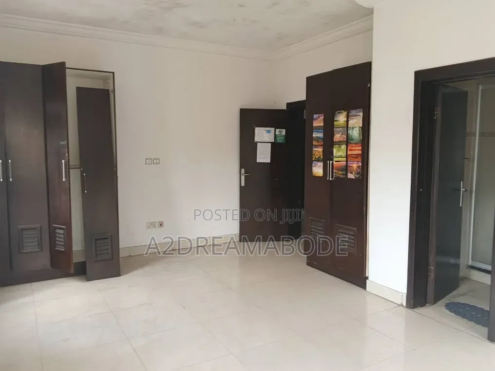 4bdrm Duplex in Ikeja Gra for rent