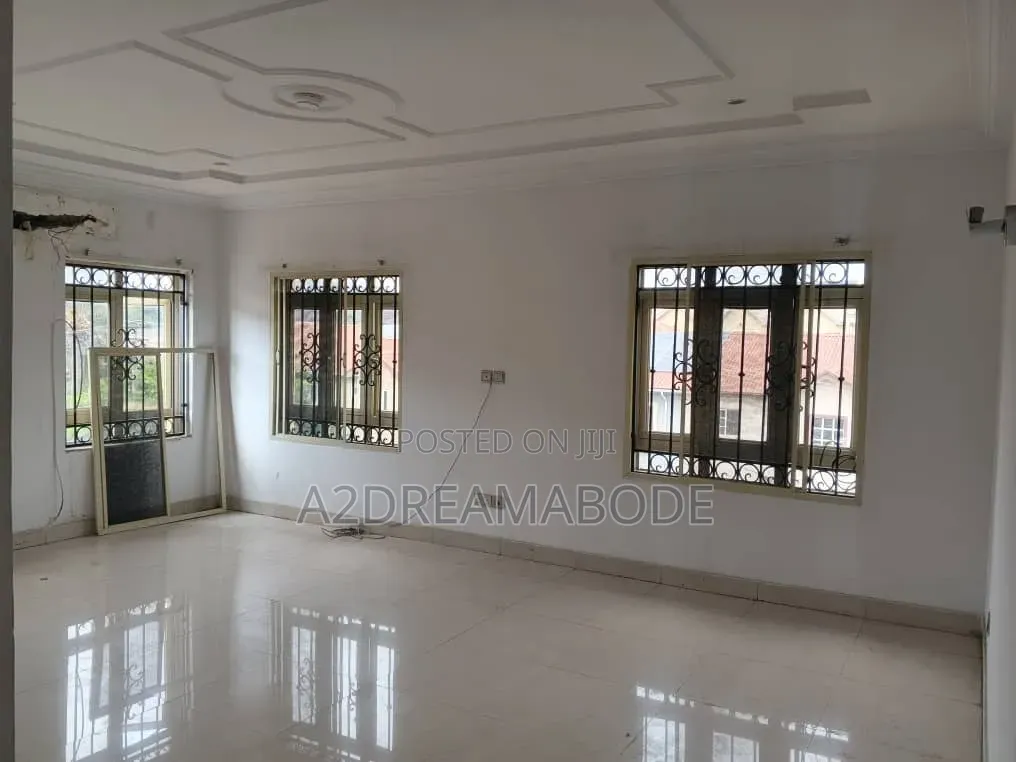 4bdrm Duplex in Ikeja Gra for rent