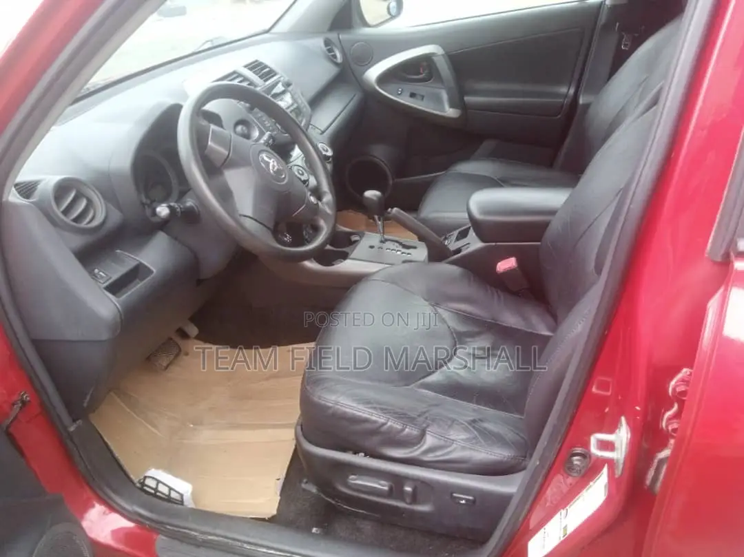 Toyota RAV4 2.5 4x4 2011 Red