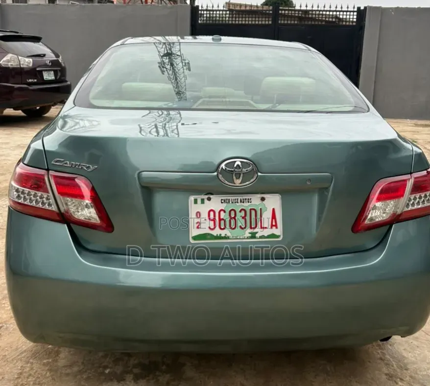 Toyota Camry 2011 Green