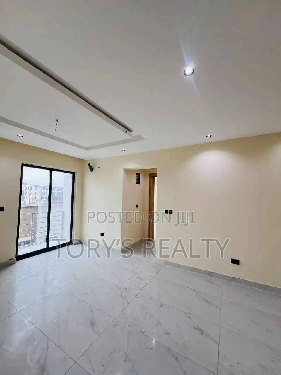 2bdrm Penthouse in Ikate for sale