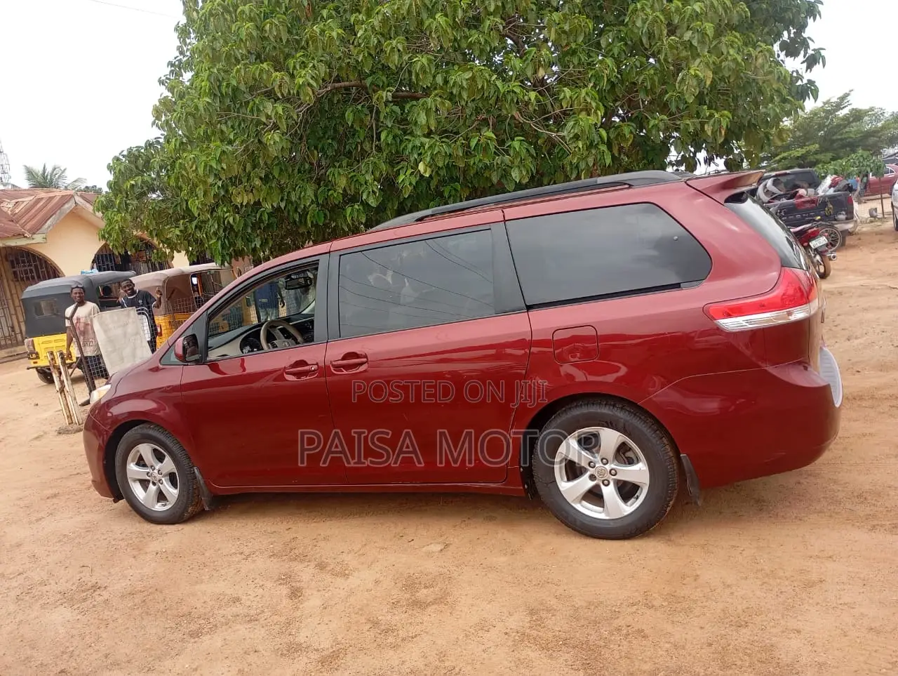 Toyota Sienna LE 7 Passenger 2011 Red