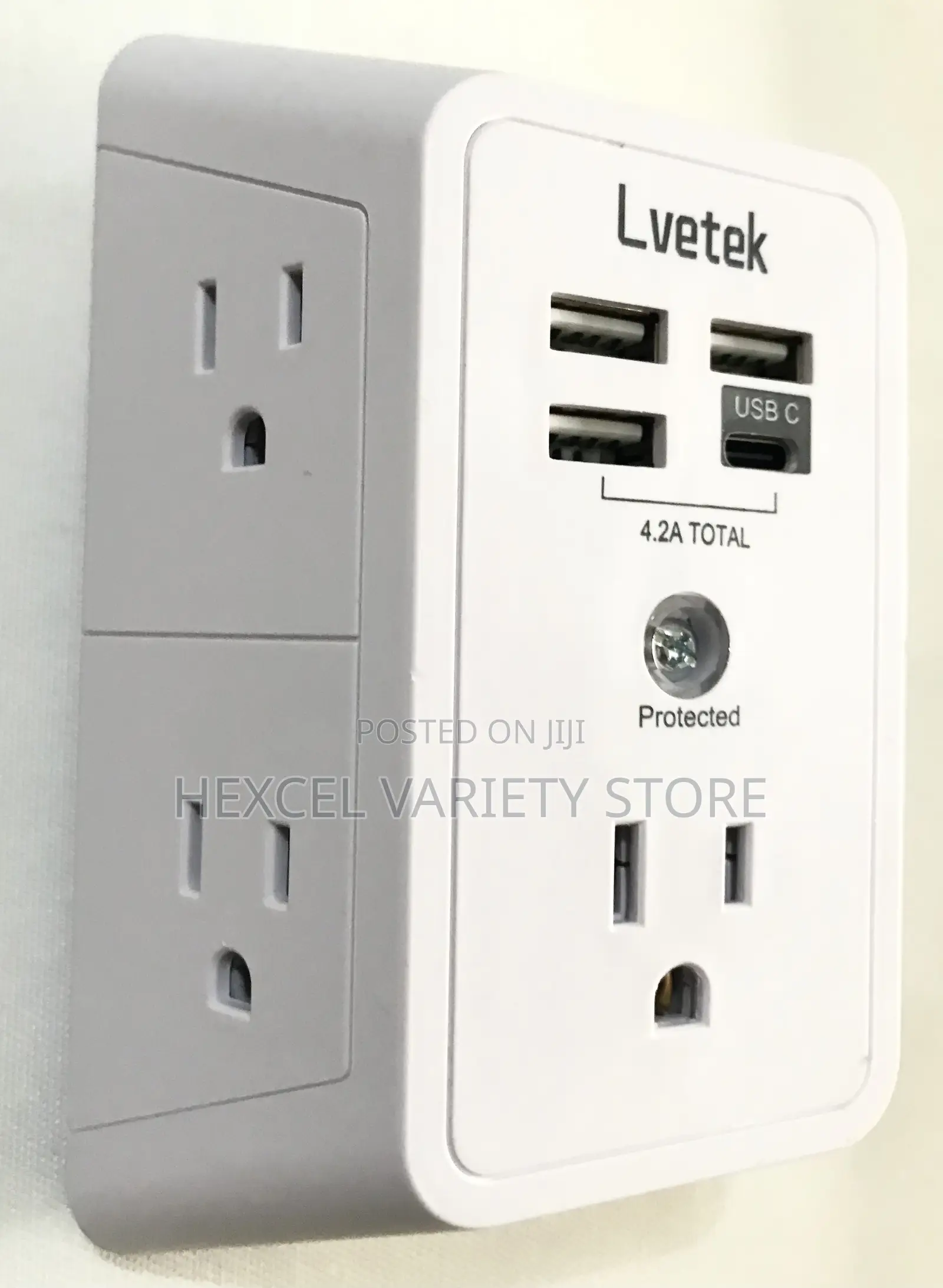 Lvietek 4-Way Wall Power Outlet With 3 USB Ports USB-C