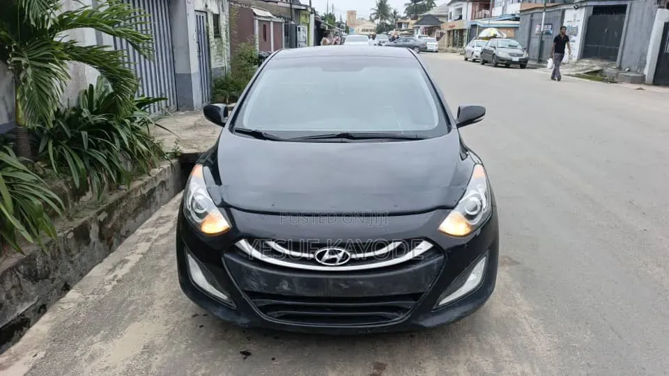 Hyundai Elantra 2013 Black