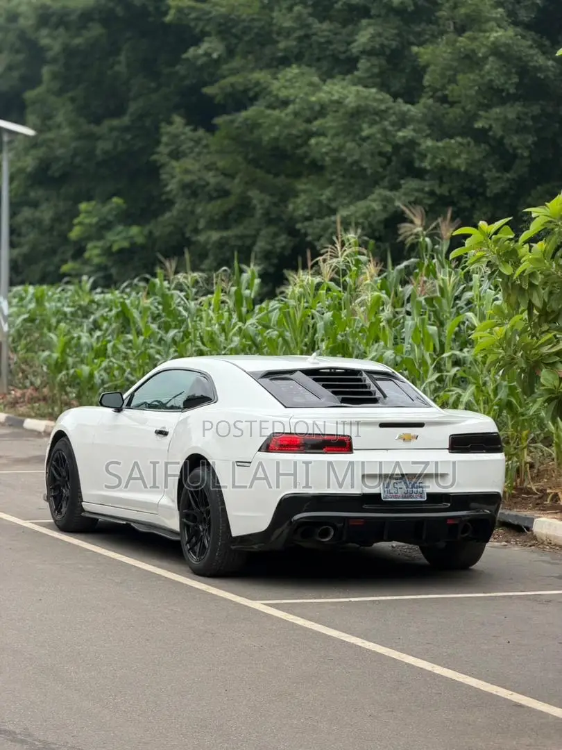 Chevrolet Camaro 2015 White
